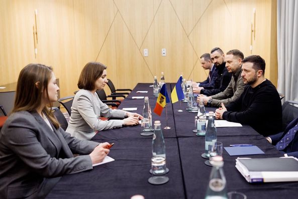 Zelenski a discutat cu Maia Sandu despre Transnistria. Cei doi s-au întâlnit la Tirana