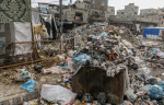 Garbage piles due to lack of public services causes danger in Gaza