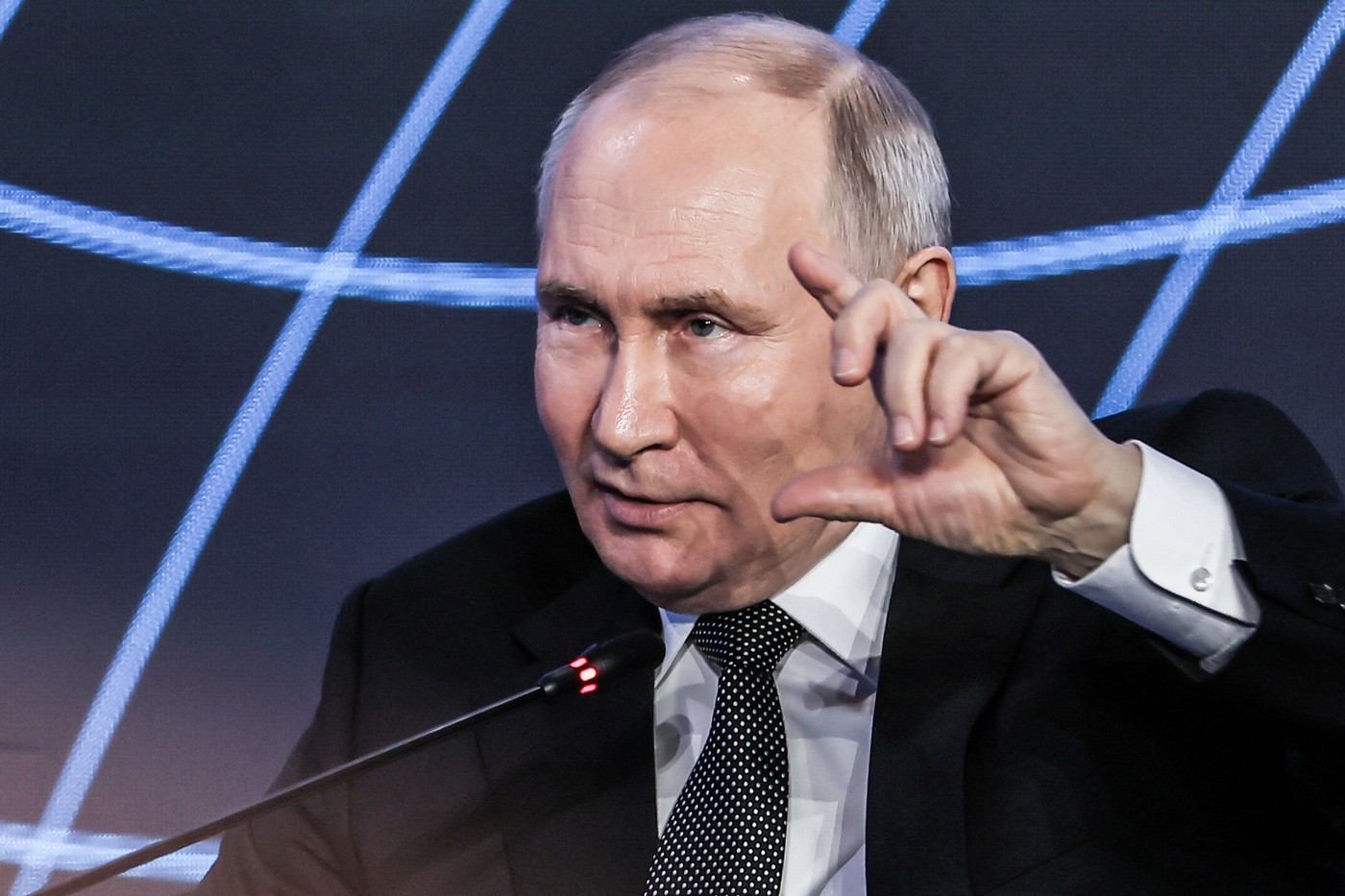 Putin: „Ucraina e teritoriul nostru”. Dictatorul de la Kremlin amenință din nou Occidentul: „Forțele nucleare sunt pregătite”