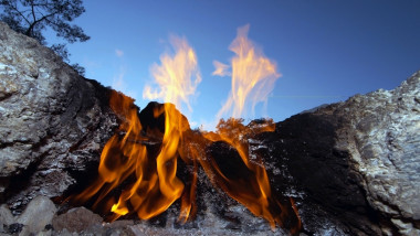 focurile permanente care ard pe Muntele Himera din Turcia