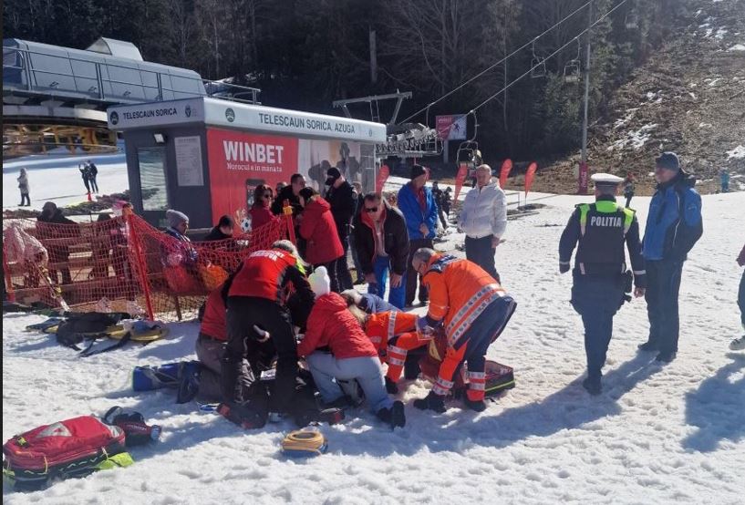 Un bărbat de 44 de ani a făcut stop cardio-respirator pe pârtie, la Azuga