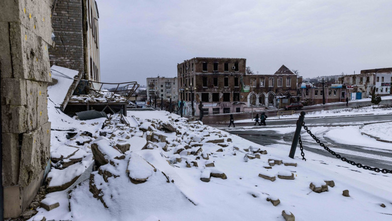 cladiri distruse de bombardamente in ucraina