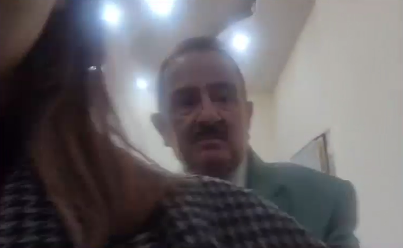 Reacție șocantă a fostului prefect de Gorj: A bruscat o jurnalistă Digi24 și a dat-o afară din birou: Fac ce vreau, ieși afară