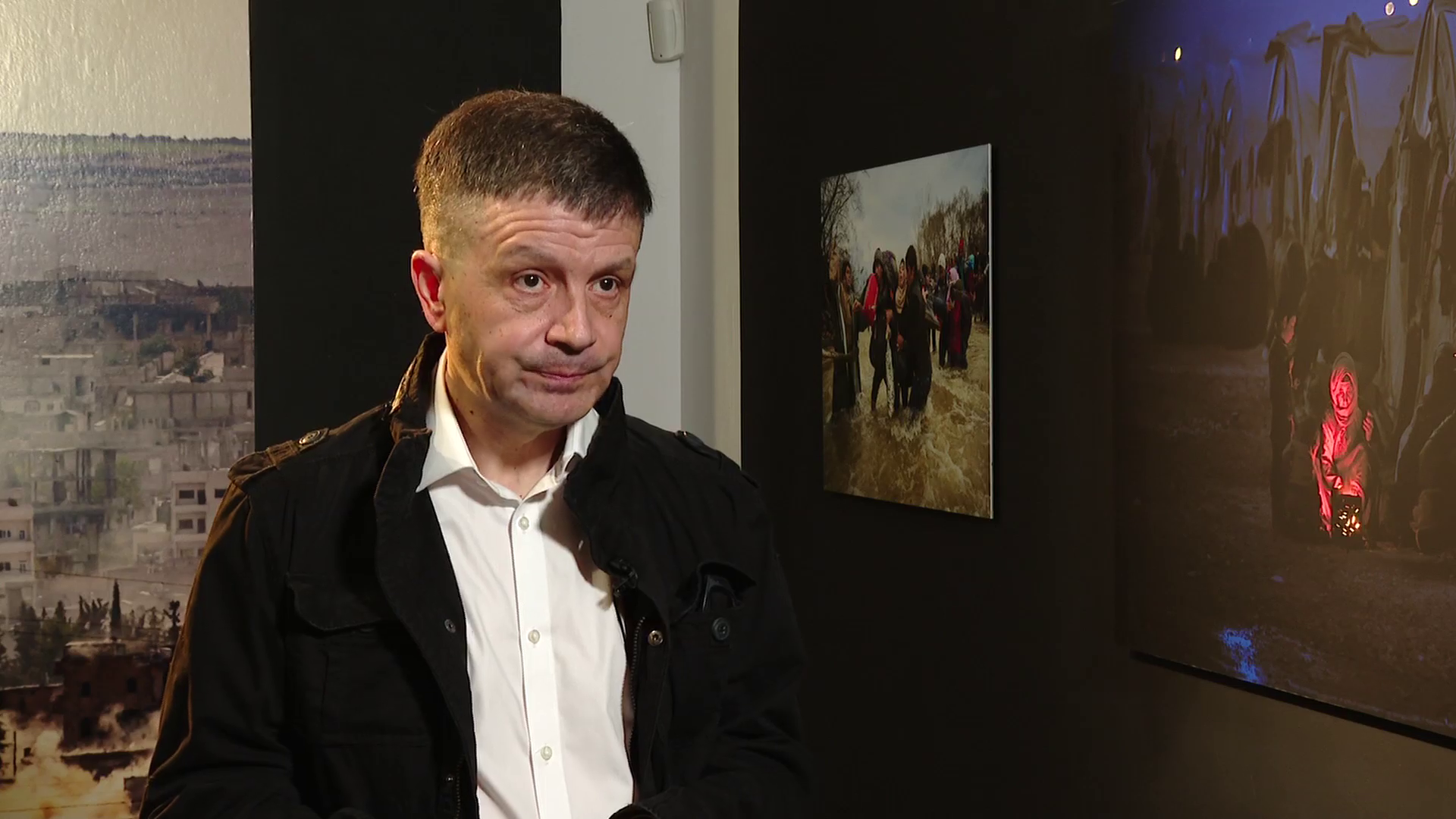 Războiul, prin ochii unui fotojurnalist român: O imagine care transmite emoțiile oamenilor este mult mai de impact decât una cu cadavre