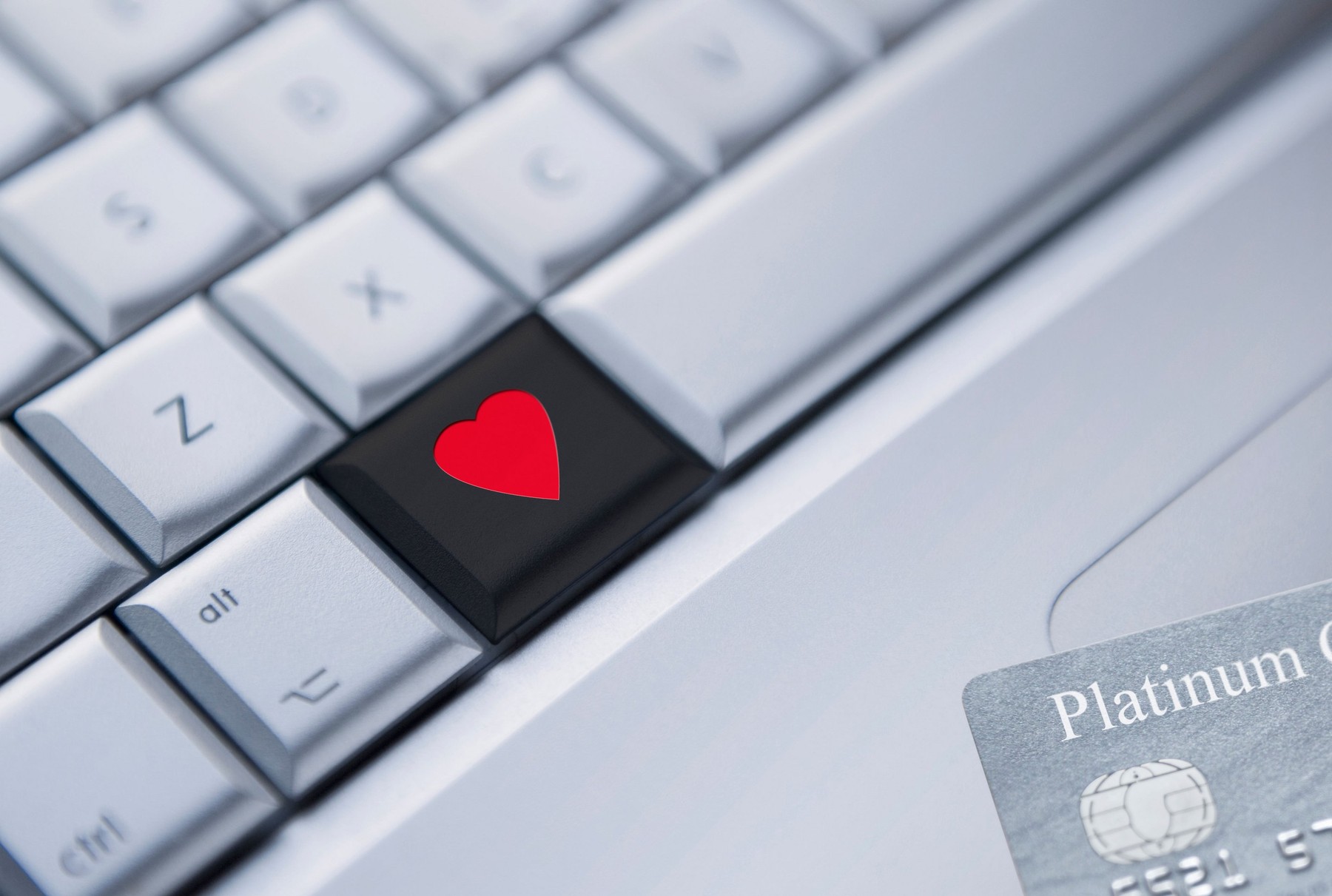 Un fost colonel care avea acces la arsenalul american de rachete nucleare a dezvăluit informații secrete pe un site de dating