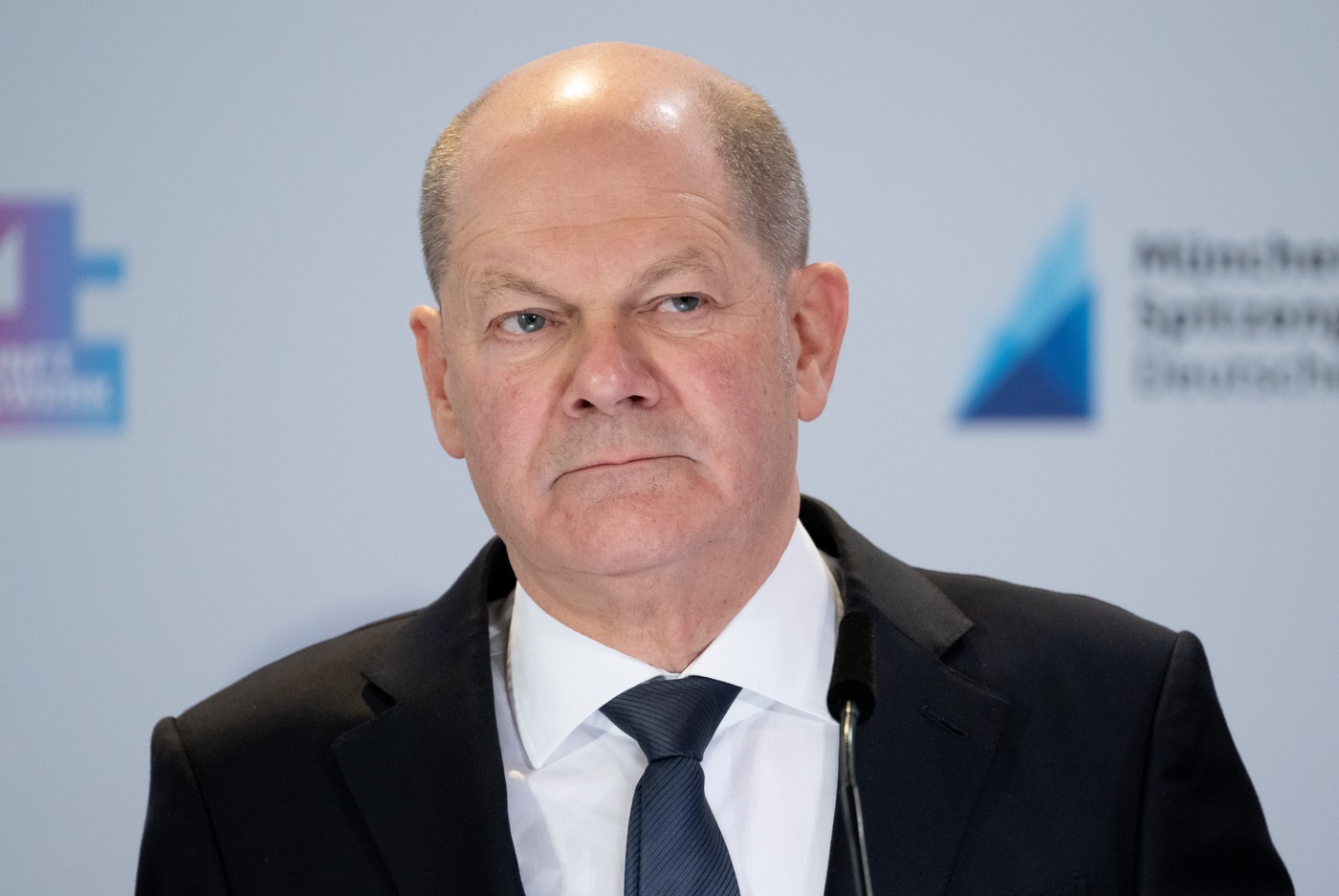 Olaf Scholz, criticat dur de fostul secretar general al NATO: „E prea lent, mult prea ezitant, nu dă impresia de lider”