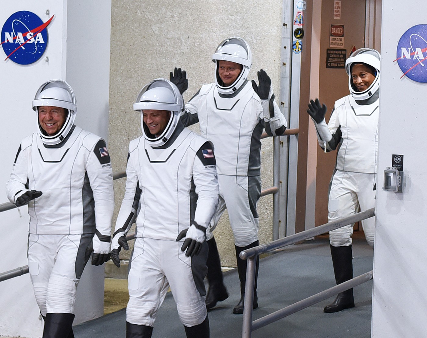 O echipă ruso-americană de astronauți a fost trimisă pe ISS, în ciuda tensiunilor dintre SUA și Rusia, provocate de invazia din Ucraina