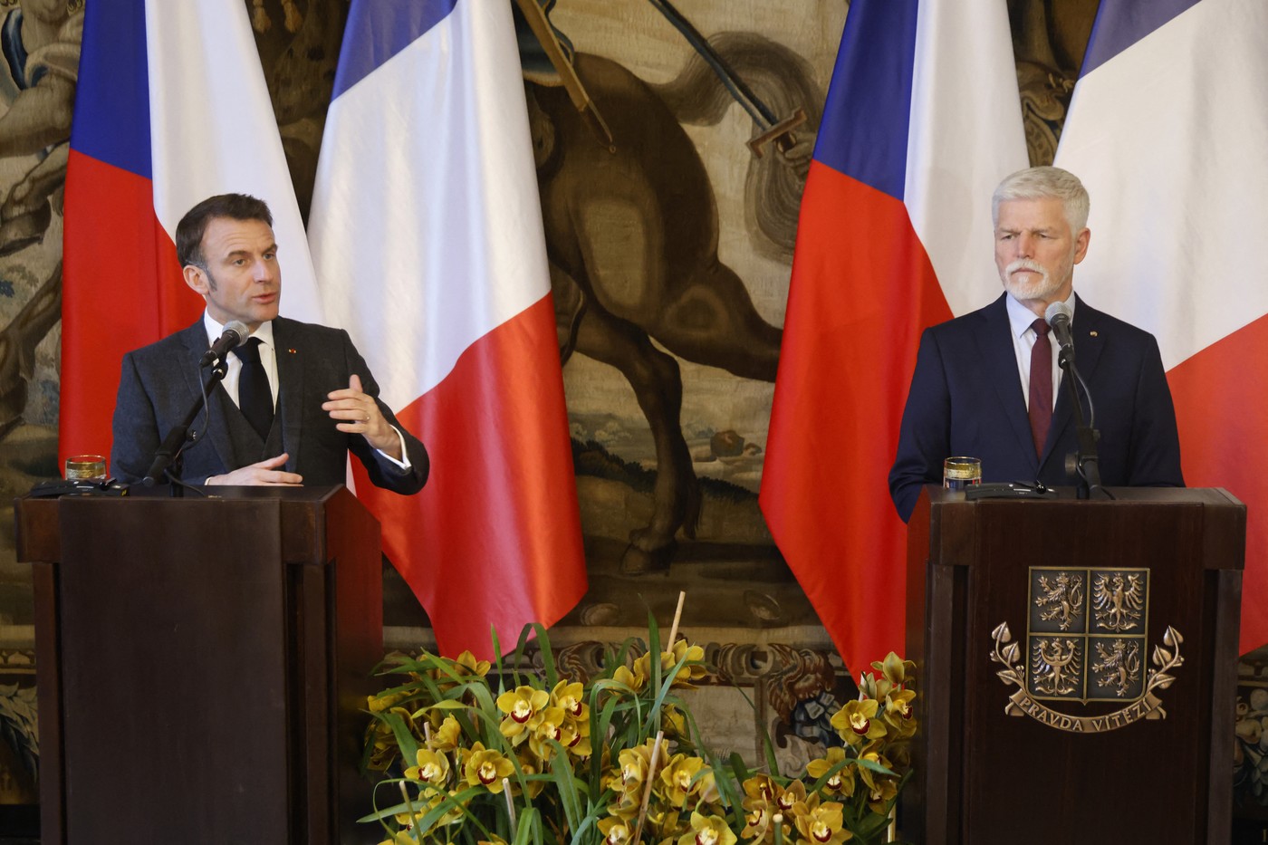 Emmanuel Macron spune că declarația sa legată de trimiterea trupelor NATO în Ucraina a fost un „salt strategic”