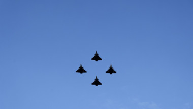 Avioane în formație