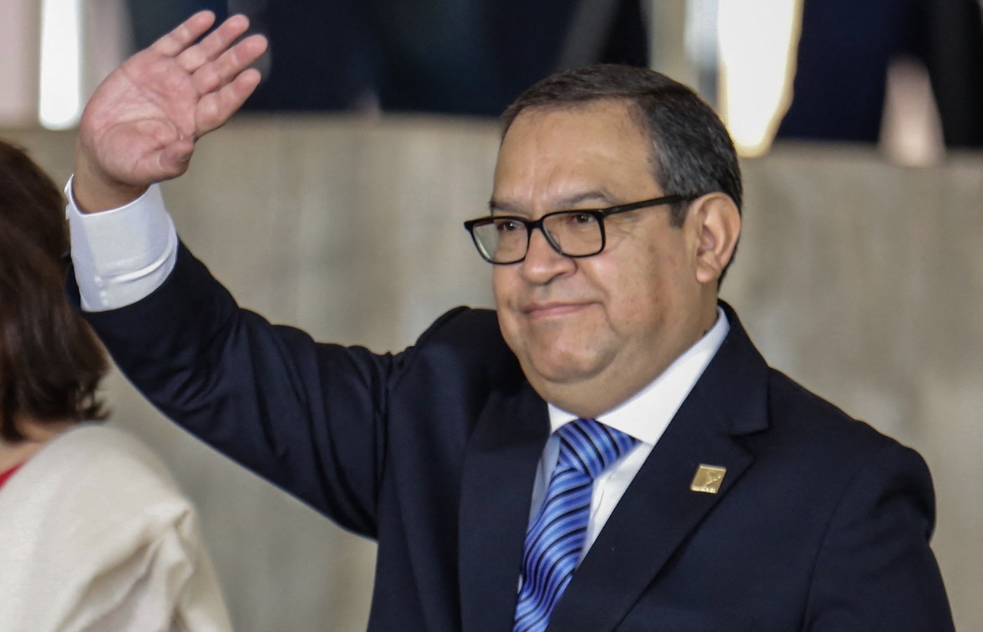 Premierul din Peru a demisionat după ce au apărut înregistrări cu o femeie. "Dragostea mea, știi că te iubesc"