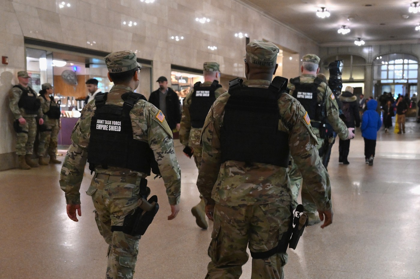New York trimite soldați la metrou, din cauza atacurilor violente: „Oamenii se tem că vor fi următoarele victime”