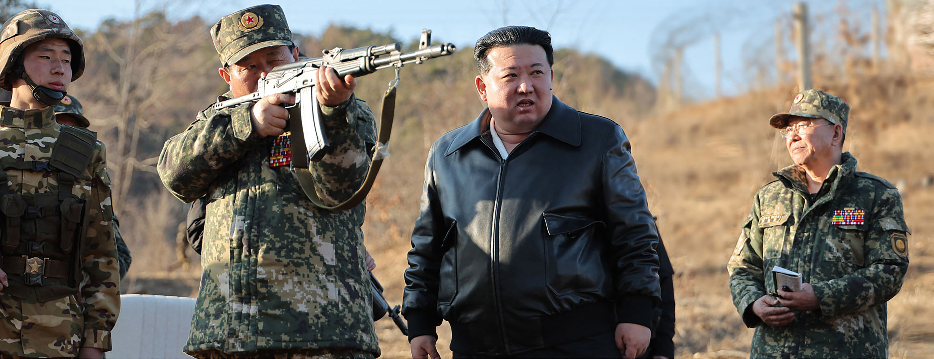 Kim Jong Un face o mișcare surpriză. Coreea de Nord construiește un zid la graniță, care se vede din satelit