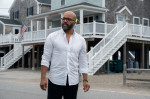 USA. Jeffrey Wright in a scene from the (C)Metro-Goldwyn-Mayer new movie : American Fiction (2024).
Plot: Fran, who likes to think about dying, makes the new guy at work laugh, which leads to dating and more. Now the only thing standing in their way is F