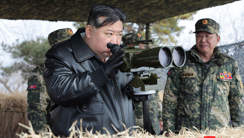 exerciții militare desfășurate de Coreea de Nord la granița cu Coreea de Sud