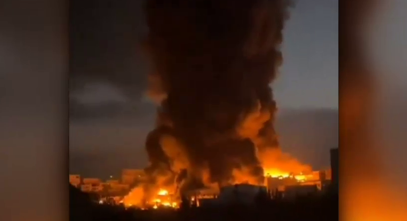 VIDEO. Explozie uriașă la o fabrică din Columbia. Fumul negru a putut fi văzut de la kilometri distanță