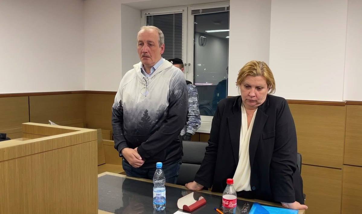 Redactorul-șef al ziarului Novaia Gazeta, reținut la Moscova, a fost amendat pentru „discreditarea armatei”