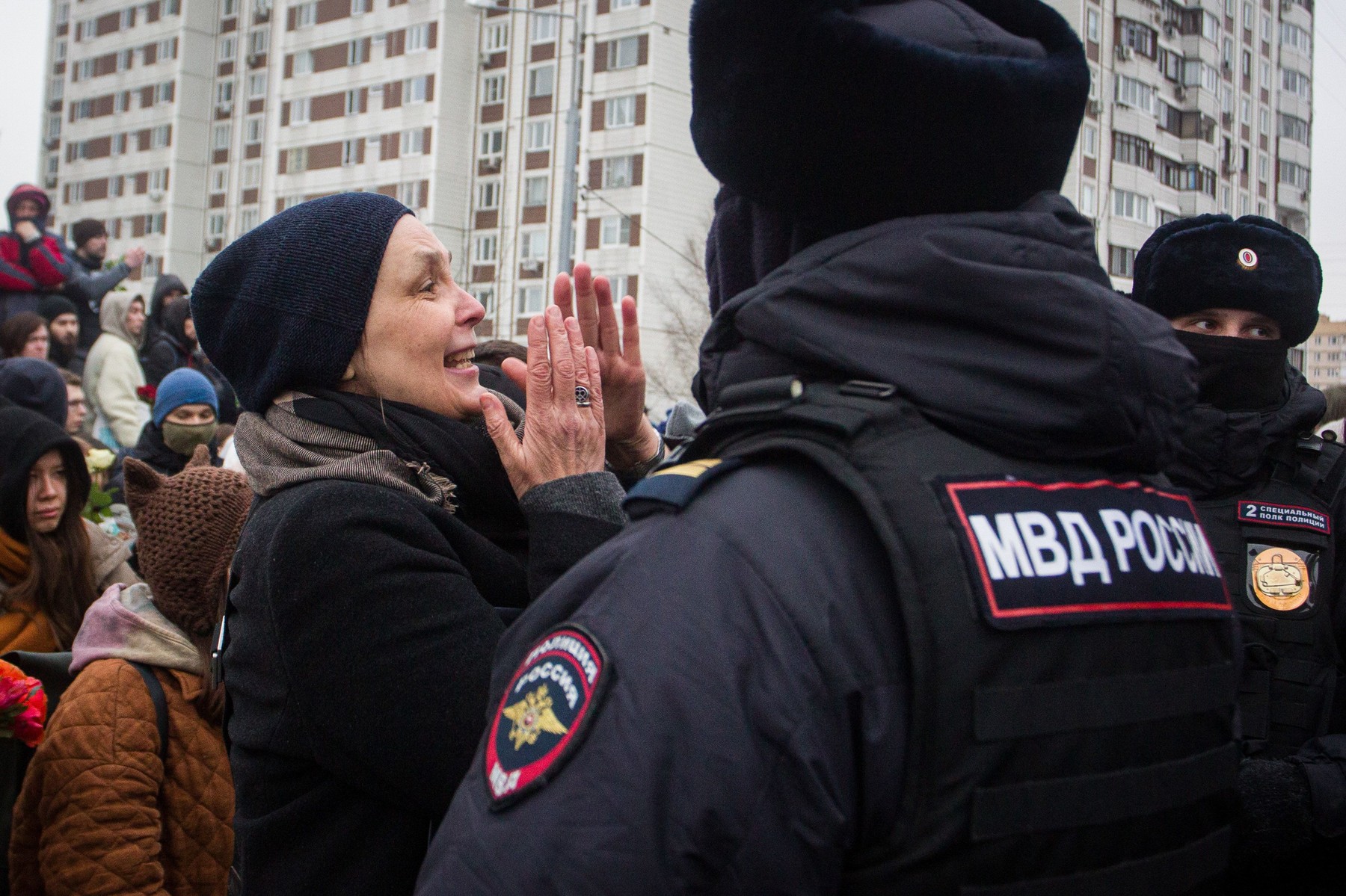 Peste o sută de persoane au fost arestate în Rusia în timpul funeraliilor lui Aleksei Navalnîi