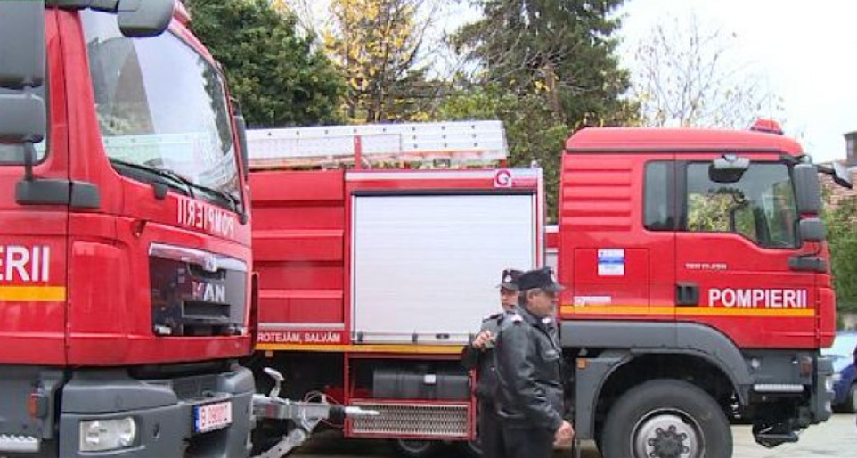 Un bărbat a murit după ce a fost surprins de un incendiu de vegetaţie scăpat de sub control