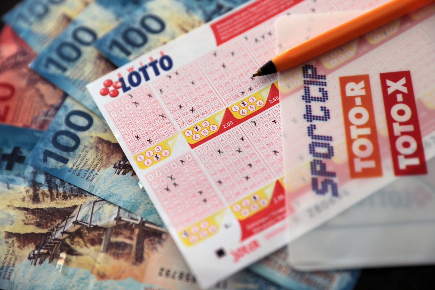 Un elvețian a câștigat peste 67 de milioane de euro la loterie. E cel mai mare premiu înregistrat vreodată de un singur jucător