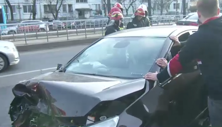 VIDEO. Un șofer drogat a făcut praf patru mașini parcate pe un bulevard din București