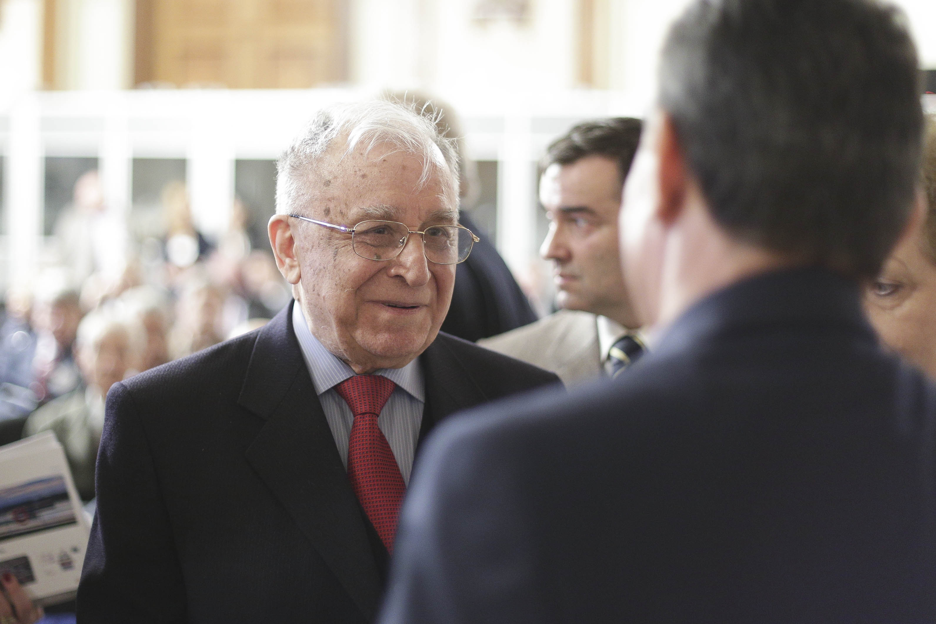 Ion Iliescu: Regret anumite episoade din primii ani de după Revoluţie. Ce s-a întâmplat era inevitabil
