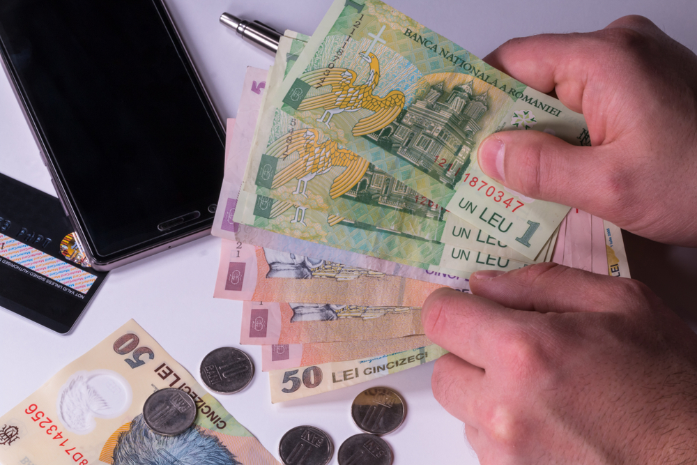 Pensia pe care o va încasa un român care a muncit 35 de ani pentru salariul minim