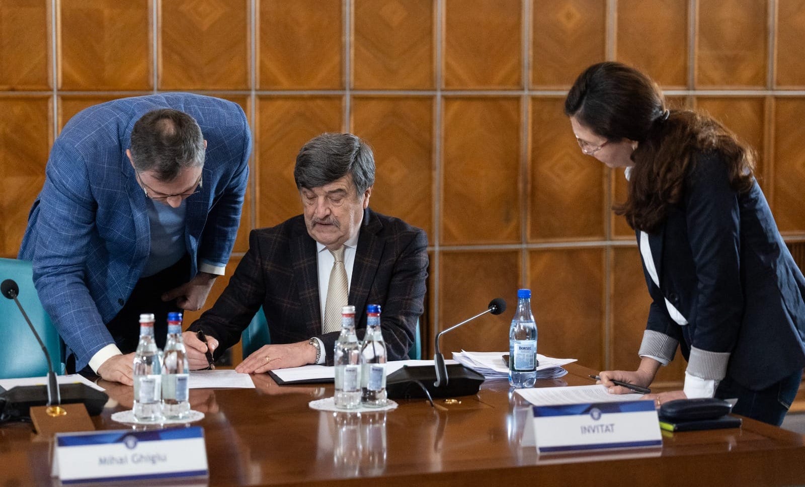 A fost stabilită componenţa BEC pentru alegerile locale și europarlamentare. PMP şi Forţa Dreptei au fost lăsate pe dinafară