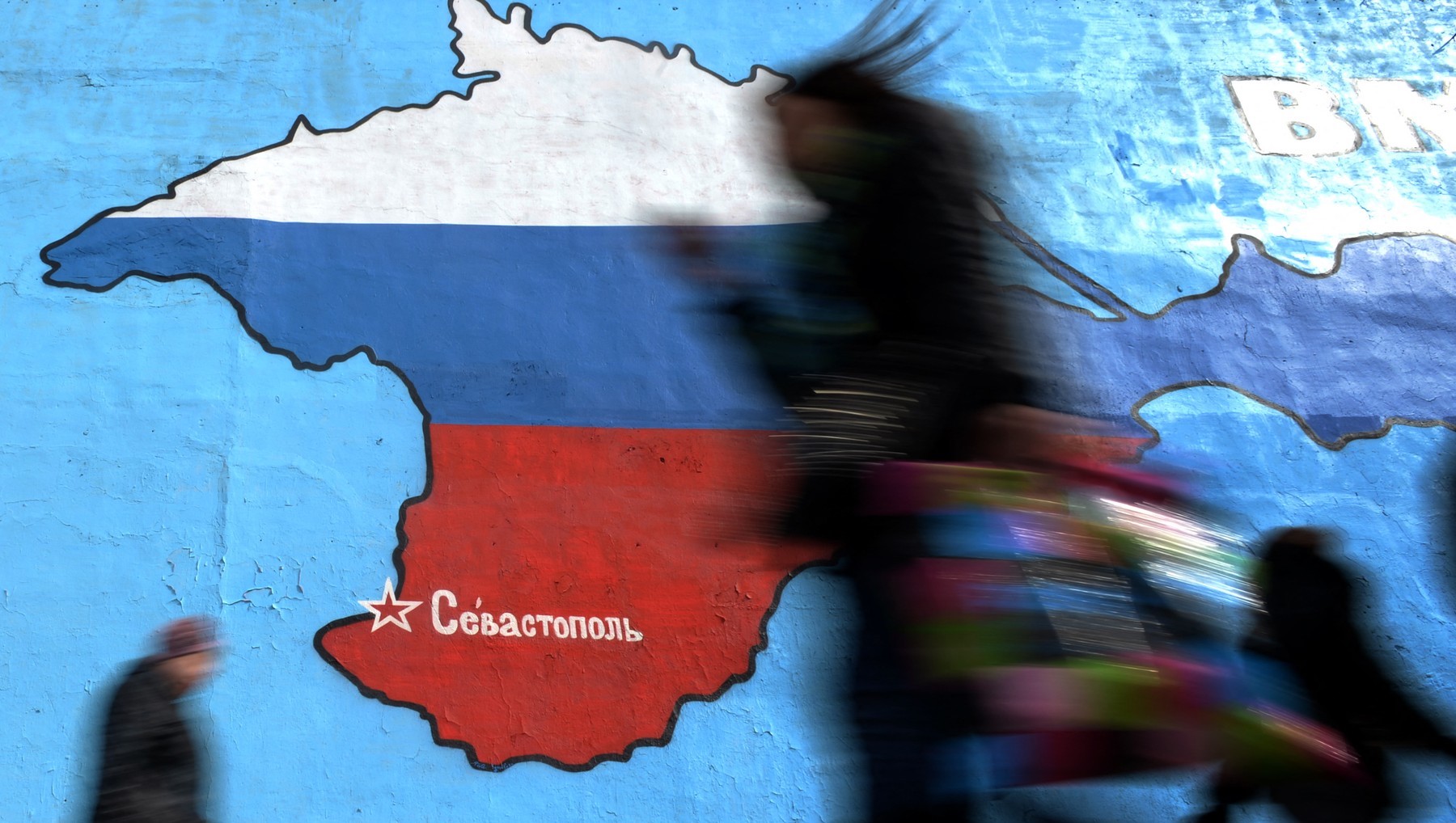 De 10 ani, Rusia încearcă „să eradicheze” identităţile ucraineană şi tătară în Crimeea (raport Amnesty)