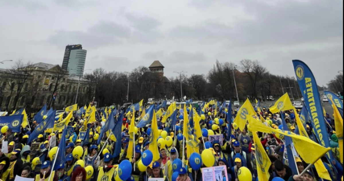 Sindicaliștii din Sănătate îi cer lui Bolojan să nu le taie salariile cu 10%. „Situaţia este chiar mai gravă”