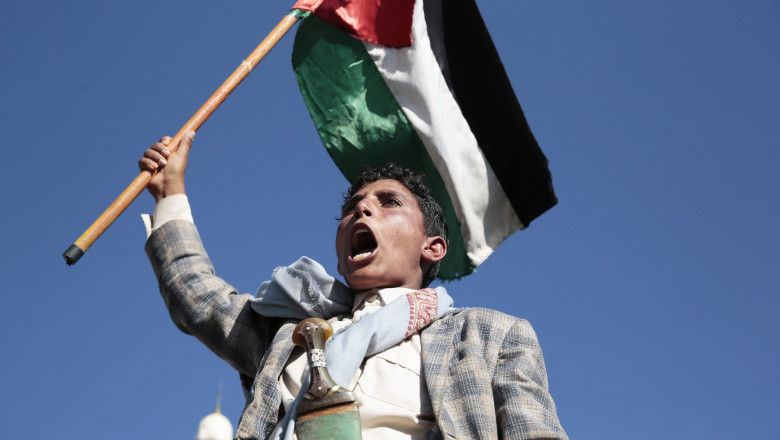 Houthis demonstrate against USA and Israel in Sanaa