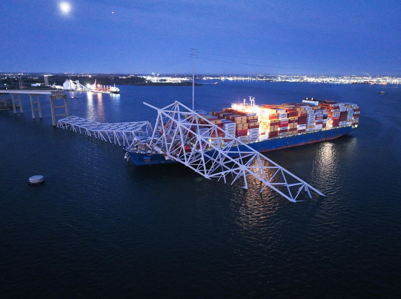 Francis Scott Key Bridge in US collapses after cargo ship collision