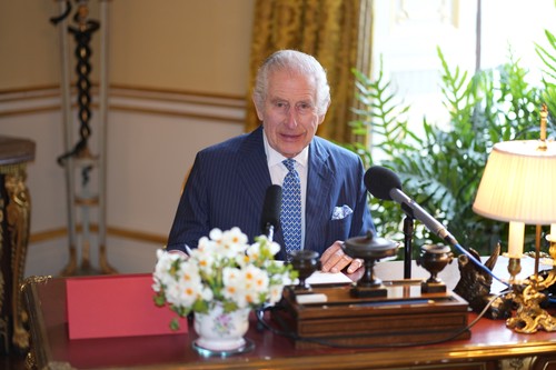 Mesajul Regelui Charles înaintea Sărbătorilor Pascale: „Avem nevoie de cei care întind mâna prieteniei, mai ales în momente grele”