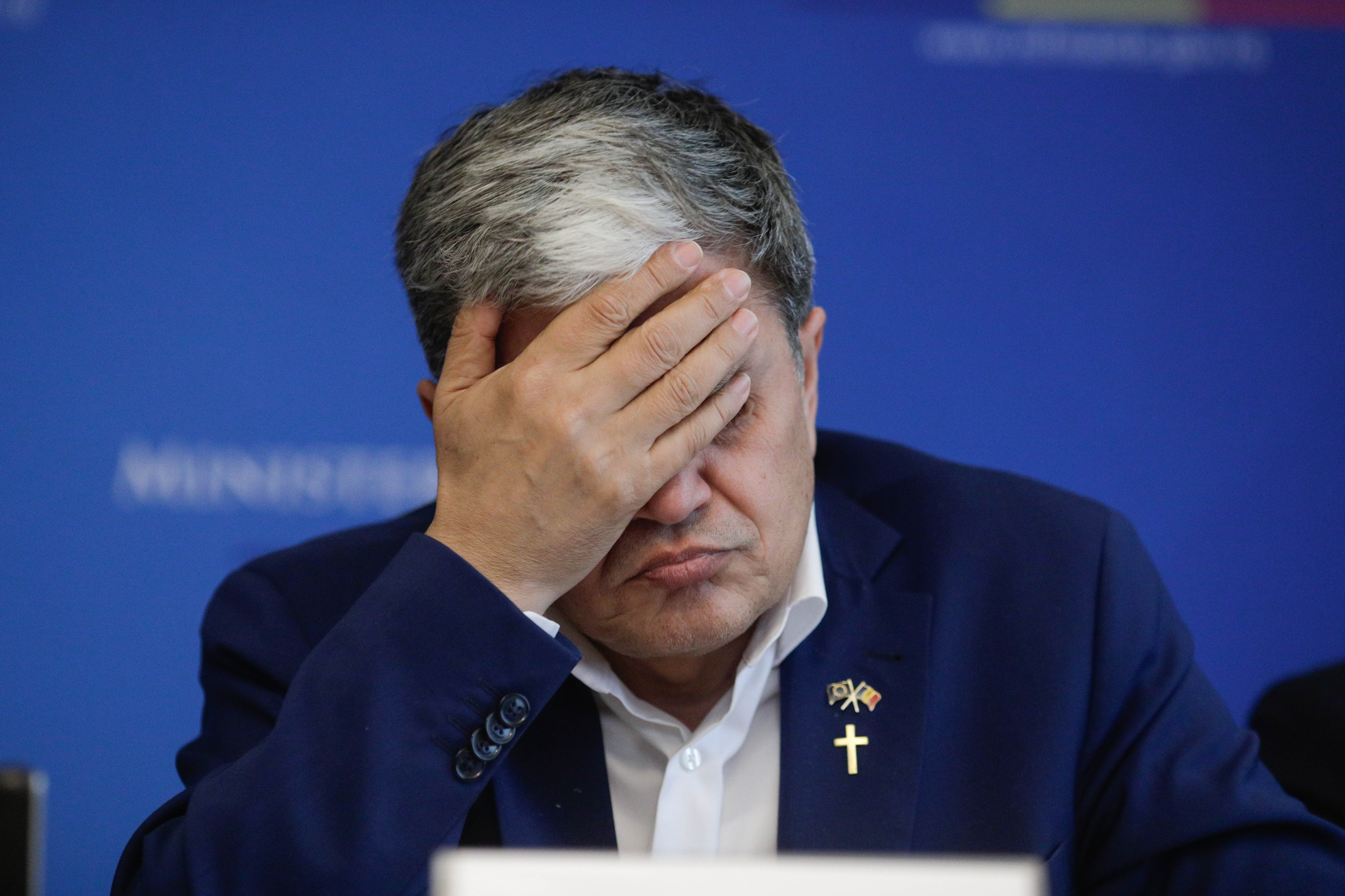 Boloș: „E o situație paradoxală. Cine e în concediu medical primește mai mulți bani decât atunci când e la serviciu”