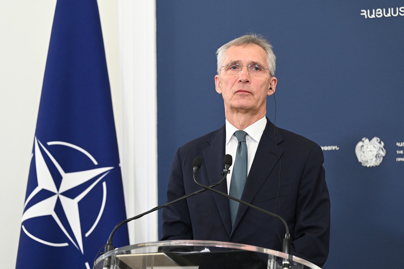 Stoltenberg avertizează că Putin nu a renunțat la obiectivele sale de război: „Ucraina rămâne fără muniție”