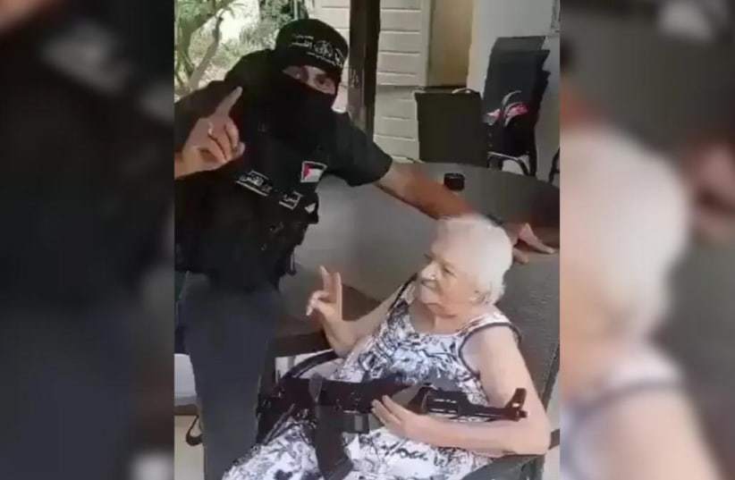 "Sunt de unde este și Messi". O femeie de 90 de ani a povestit cum a reușit să scape cu viață din mâinile teroriștilor
