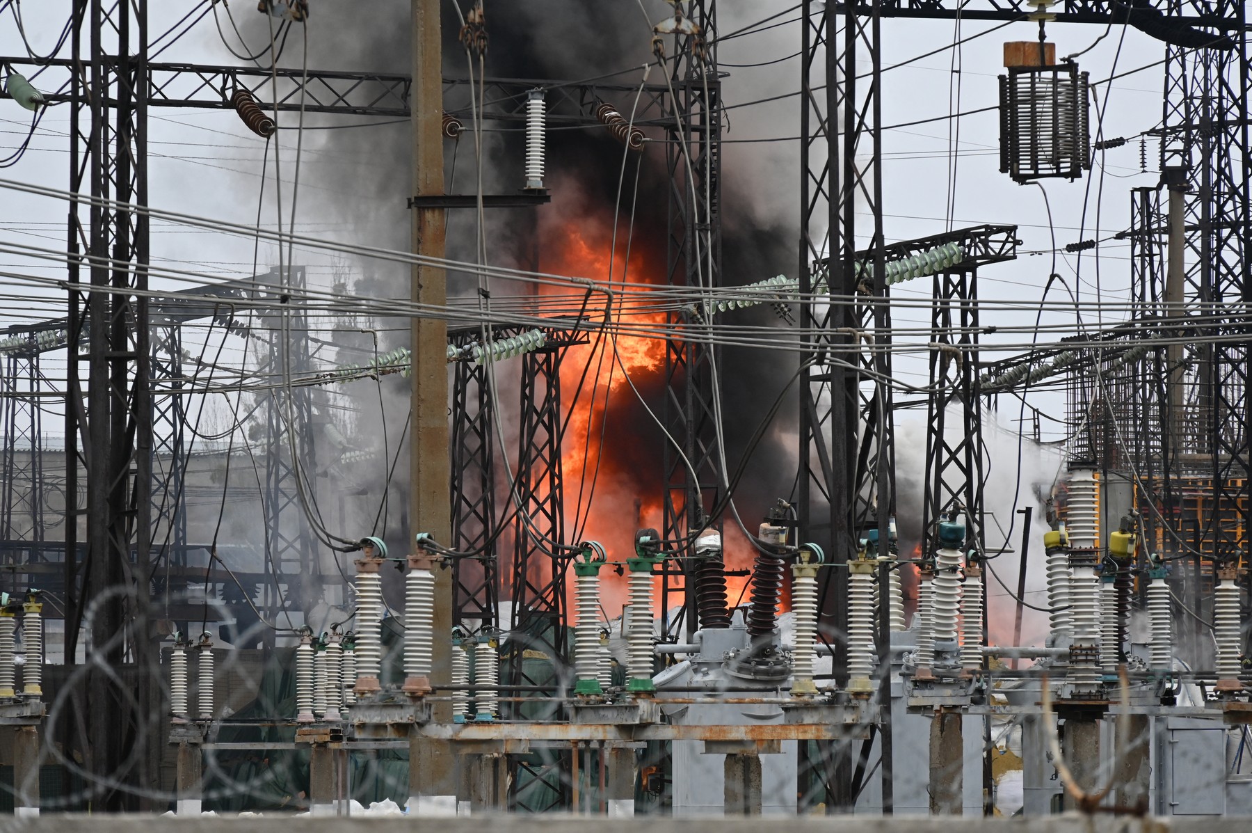 România trimite ajutor de urgență Ucrainei, după atacul rușilor care a lăsat peste 1 milion de oameni fără energie electrică