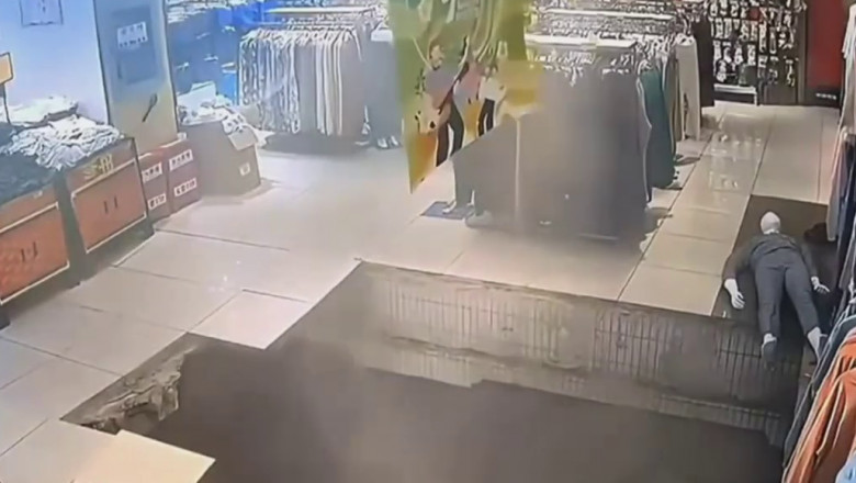 podea surpata intr-un magazin din china