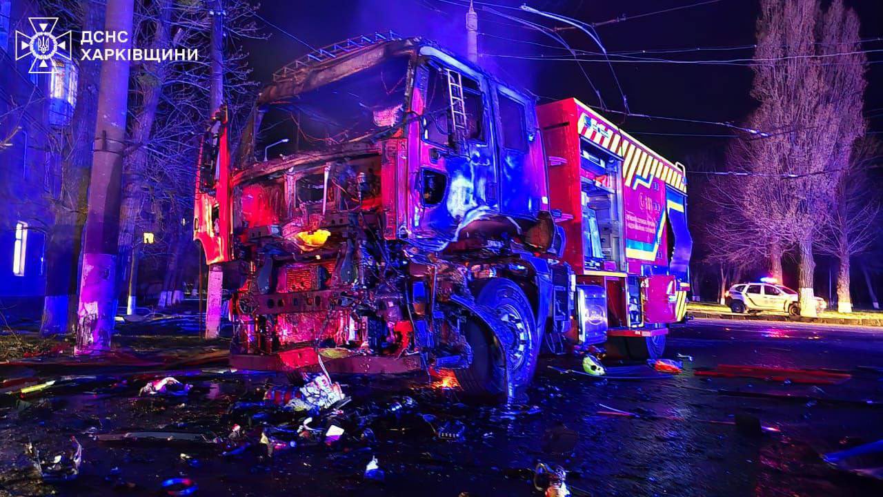 Rușii au atacat Harkov noaptea cu drone Shahed. Cinci oameni au murit, printre care trei salvatori