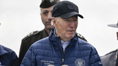 US President Joe Biden visits site of Francis Scott Key Bridge collapse