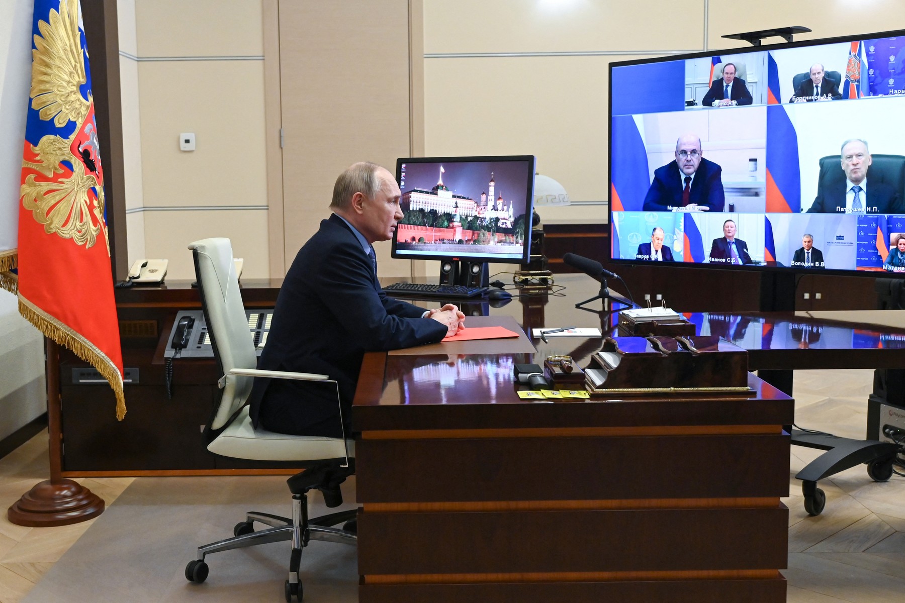 Guvernul de la Moscova va demisiona când Putin va fi învestit pentru un nou mandat. Cum va fi ales noul Executiv
