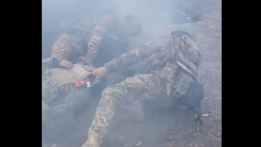 Rusia este acuzată că foloseşte în mod sistematic atacuri ilegale cu gaze chimice împotriva soldaţilor ucraineni