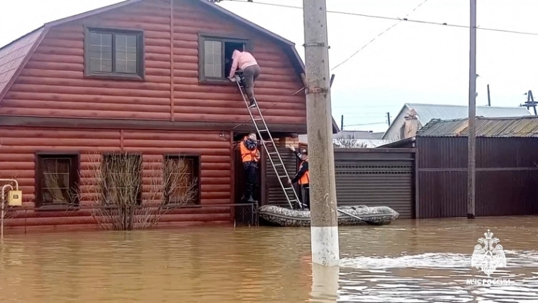 inundatii in rusia