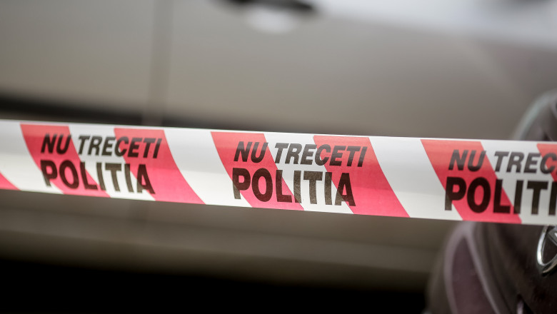 Un bărbat din Timiș și-a înjunghiat iubita, apoi și-a dat foc. Pompierii l-au găsit carbonizat