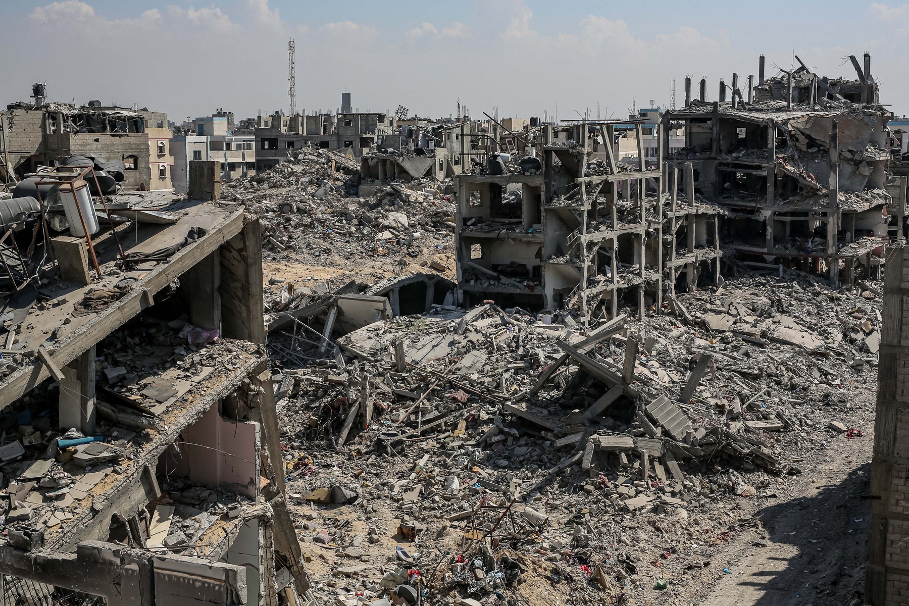 În Gaza e mai mult moloz decât în Ucraina, contaminat cu muniţii neexplodate şi azbest, avertizează ONU
