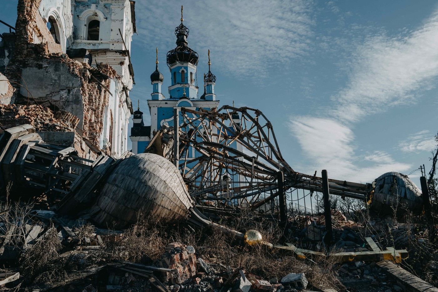 The Economist: Rușii vor să transforme al doilea cel mai mare oraș din Ucraina într-o „zonă gri” nelocuibilă