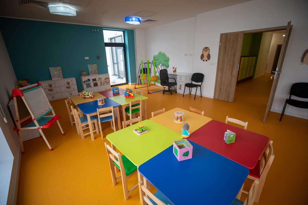 Construcția de noi creșe, minunea care se întâmplă (aproape nebăgată în seamă)