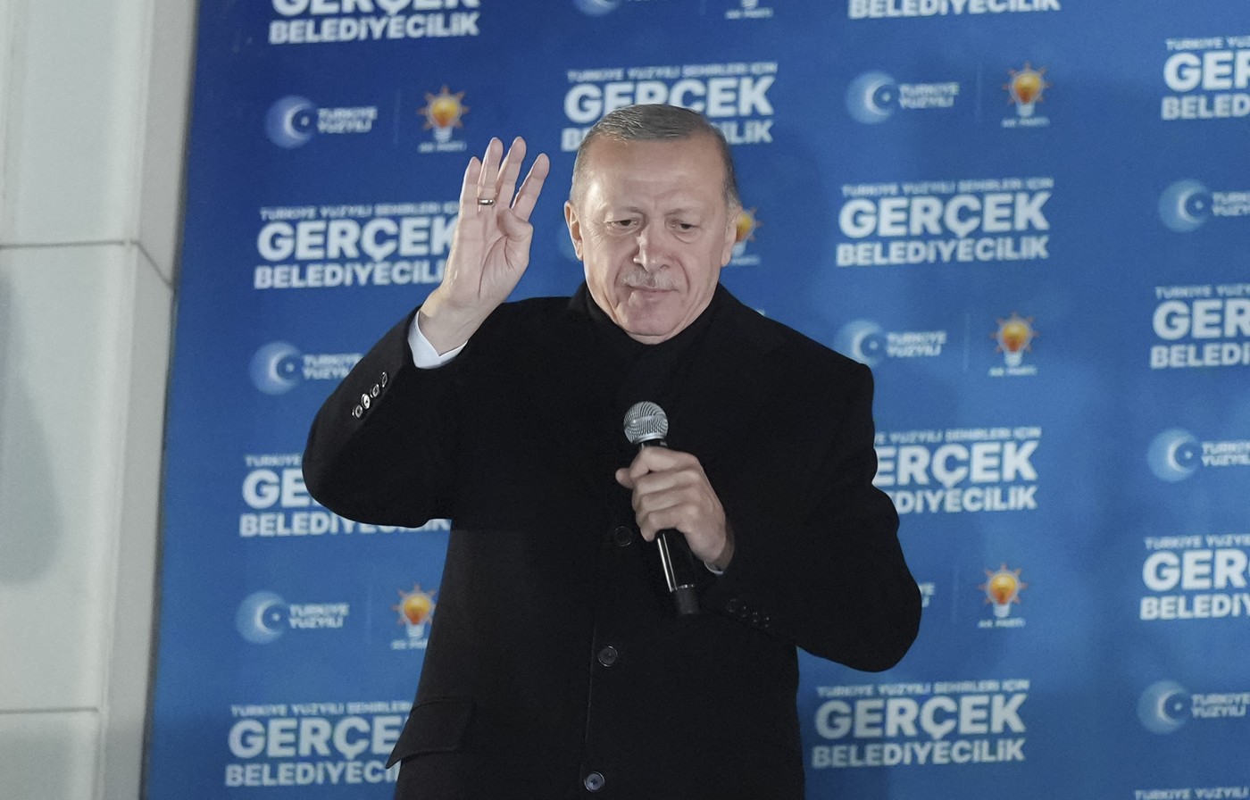 Lovitură pentru Erdogan la alegerile locale. Opoziția obține cea mai mare victorie electorală și câștigă Ankara, Istanbul și Izmir