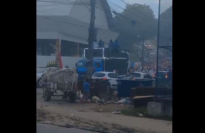 VIDEO Cel puţin 4 oameni au murit şi alți 20 au fost răniţi, după ce un autobuz a intrat într-o procesiune de Paşte, în Brazilia