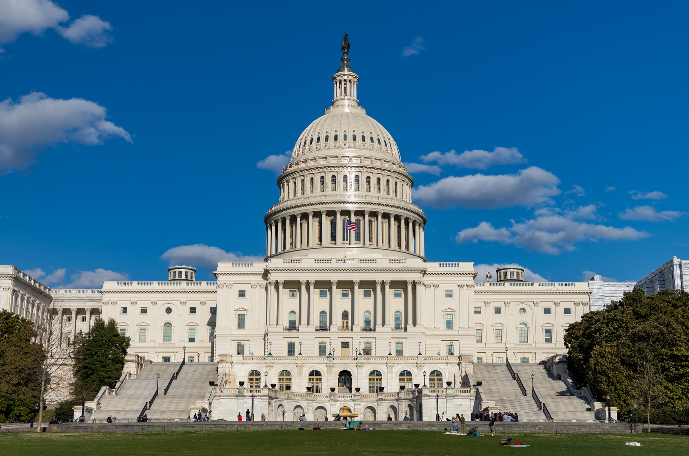 Alertă la Washington: bisericile ortodoxe din SUA ar putea fi investigate pentru potențiale legături cu serviciile secrete rusești