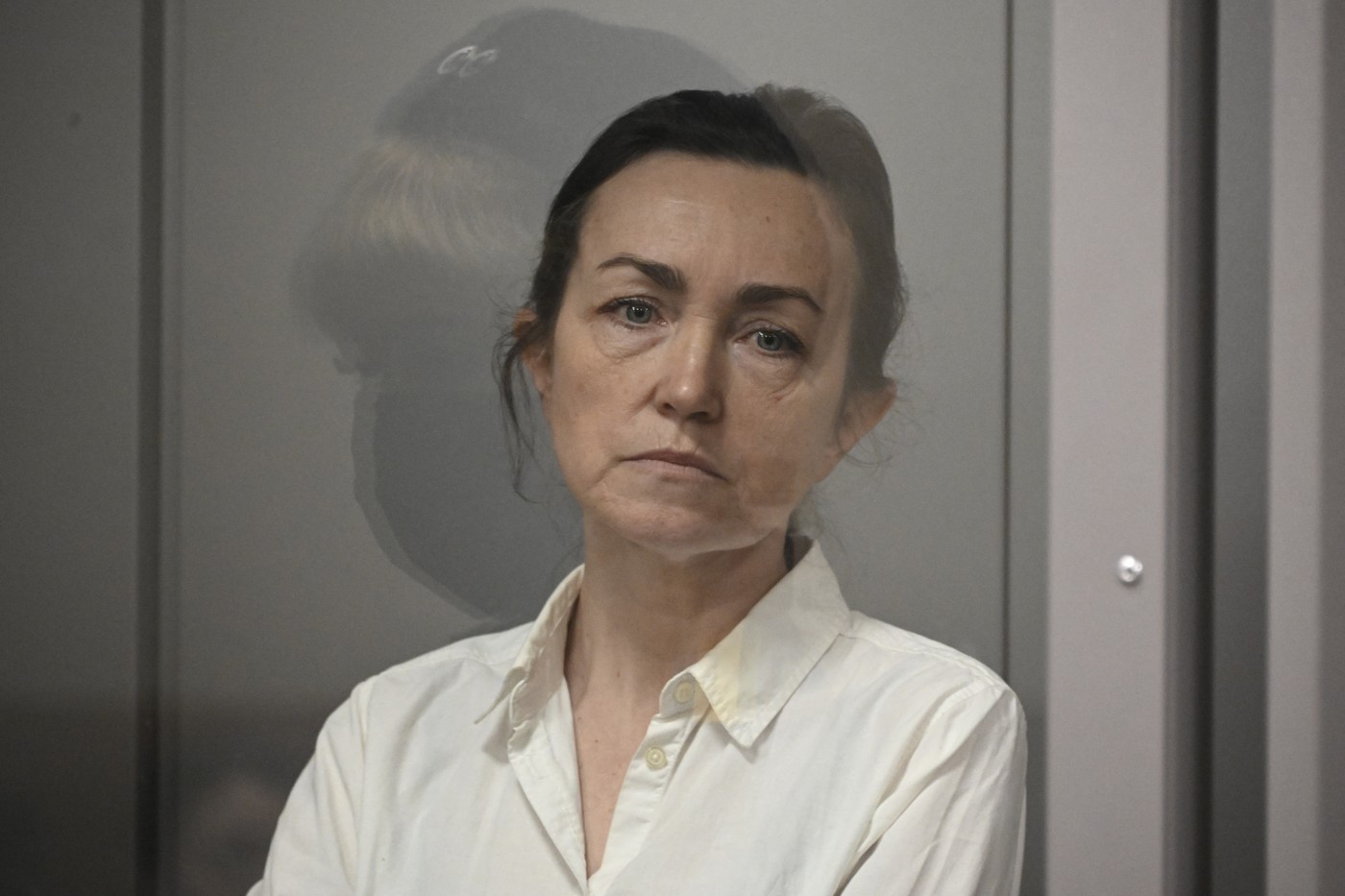 După un an de închisoare, Rusia prelungește detenția jurnalistei americane Alsu Kurmașeva, răpită și închisă de regimul Putin
